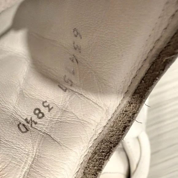 Alexander McQueen White Leather Sneakers with Gold Platform Sole - Picture 5 of 7